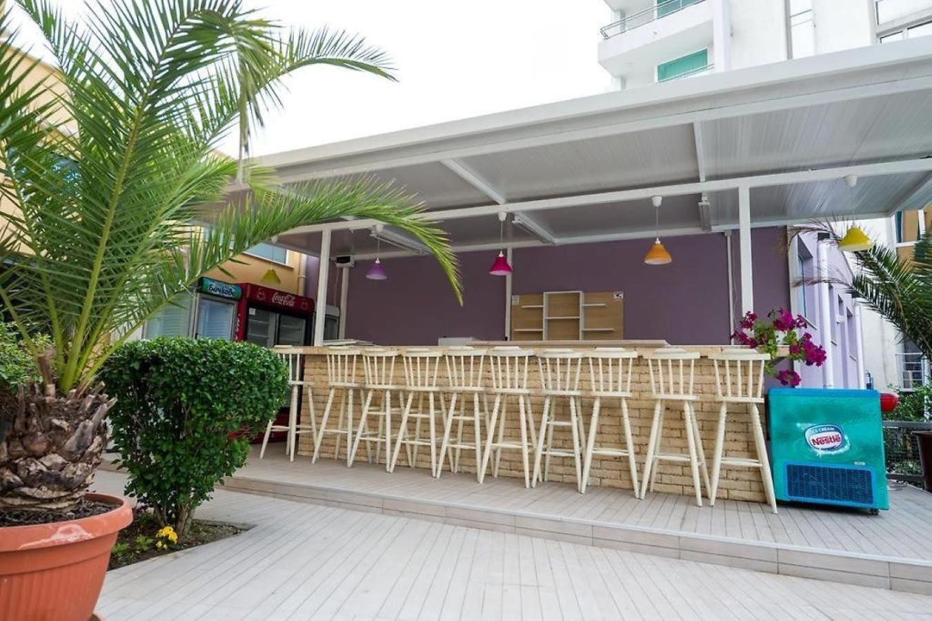 Family Hotel Gallery Sunny Beach Esterno foto