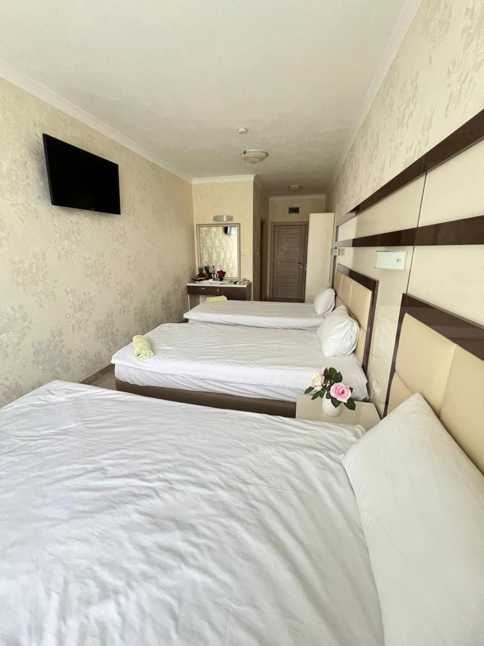 Family Hotel Gallery Sunny Beach Esterno foto